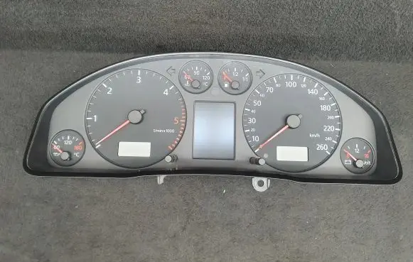 Audi A6 S6 C5 4B Speedometer (instrument cluster) 4B0920930K