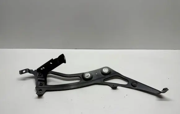 BMW 2 F45 Fender mounting bracket 7297201