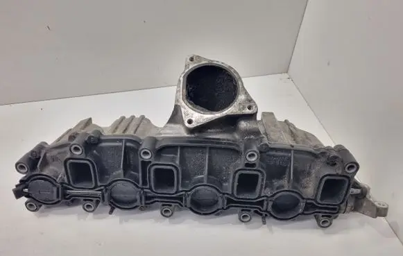 Volkswagen Eos Intake manifold 03L129711E