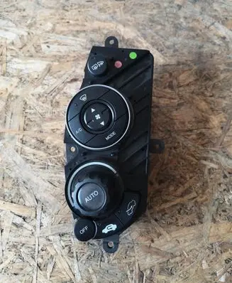 Honda Civic Climate control unit SANWA2055 79600SMJE4 06W05E04