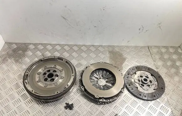 Audi A3 S3 8P Clutch set kit 3082001409