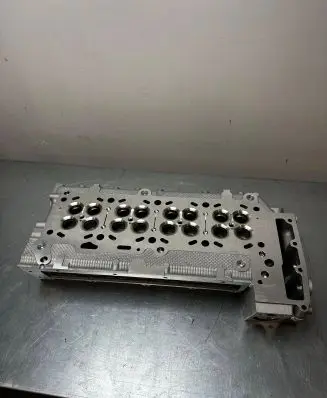 Iveco Daily 5th gen Engine head 502295007 0200KC 504384837