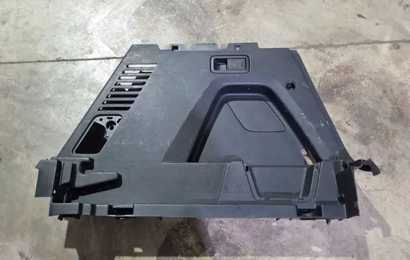 Peugeot 3008 II Trunk/boot side trim panel 9812509077 0752A0