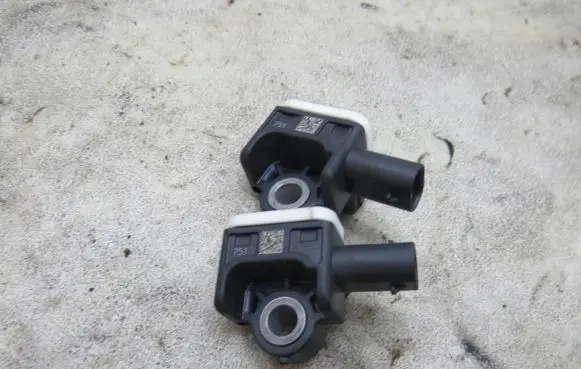 Audi A8 S8 D4 4H Airbag deployment crash/impact sensor 4H0959643