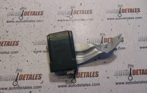 Lexus IS 220D-250-350 Door control unit/module 8974053060