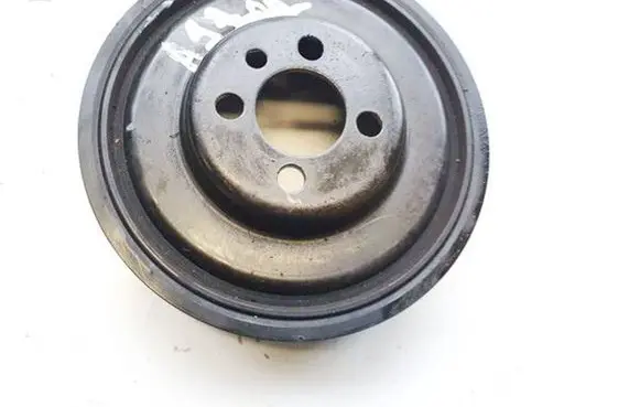 Volkswagen Golf VI Crankshaft pulley 038105243m