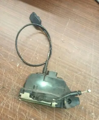Renault Scenic II - Grand scenic II Front door lock 