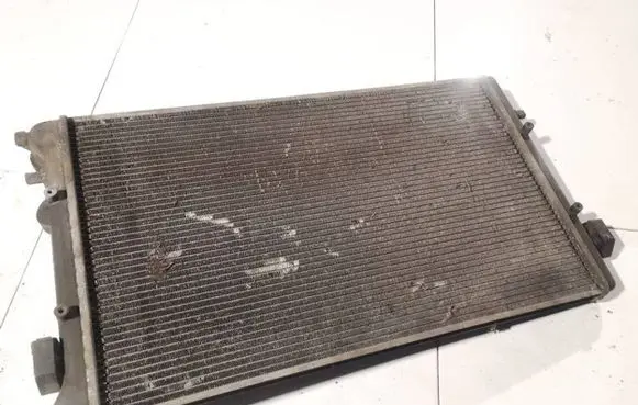 Coolant radiator
