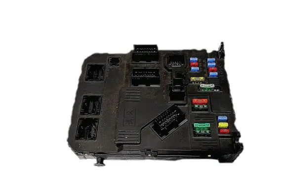 Citroen C3 Fuse module 9652474380