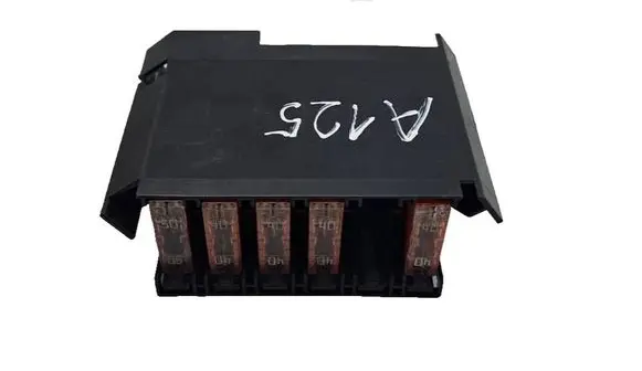 Mercedes-Benz E W211 Fuse module 013948371