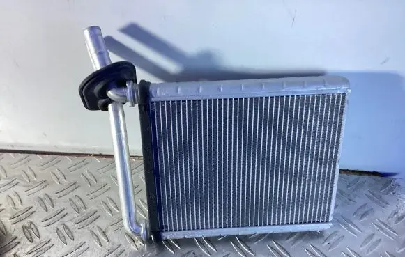 Lexus CT 200H Heater blower radiator
