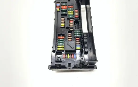 BMW 5 F10 F11 Fuse module 9252815 925281501