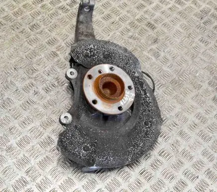 BMW 6 F06 Gran coupe Front wheel hub