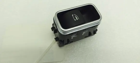 Mercedes-Benz B W247 Electric window control switch A1679050201
