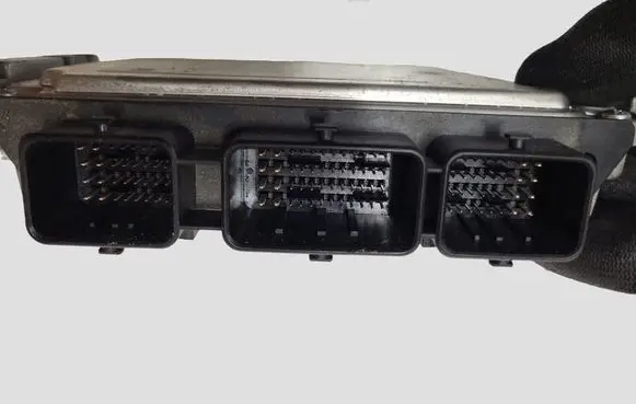 Peugeot 308 Engine control unit/module 0281013332 9653958980 18441012