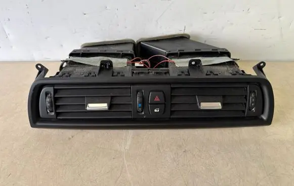 BMW 5 F10 F11 Dash center air vent grill 9166885