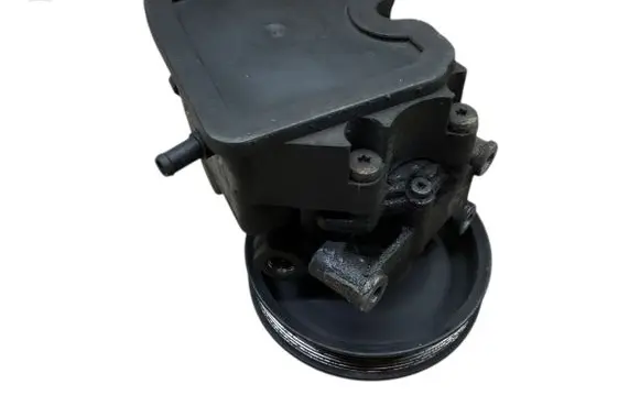 Mercedes-Benz Sprinter W901 W902 W903 W904 Power steering pump A6042360010 0024667501