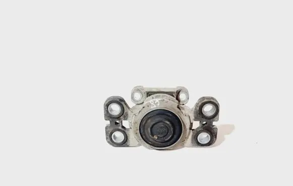Volvo V70 Engine mount bracket HL8090M03