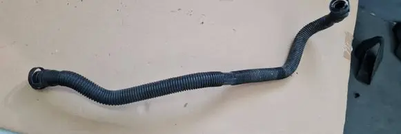 Audi A4 S4 B8 8K Breather hose/pipe 06E133817J