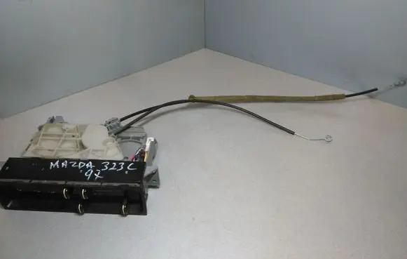 Mazda 323 Climate control unit BC5EB 4H31
