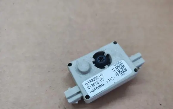 Mini One - Cooper Coupe R56 Aerial antenna amplifier 6990090