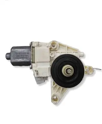 Mercedes-Benz GLK (X204) Front door window regulator motor A2048200242 971218101