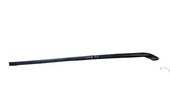 Toyota Avensis Verso Windshield trim