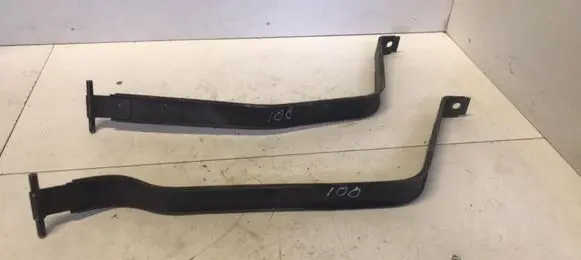 Hyundai i10 Fuel tank mounting bracket 