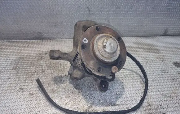 Volkswagen II LT Front wheel hub