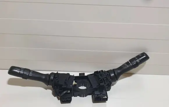 Toyota Prius (XW20) Wiper turn signal indicator stalk/switch 17F060 17F100