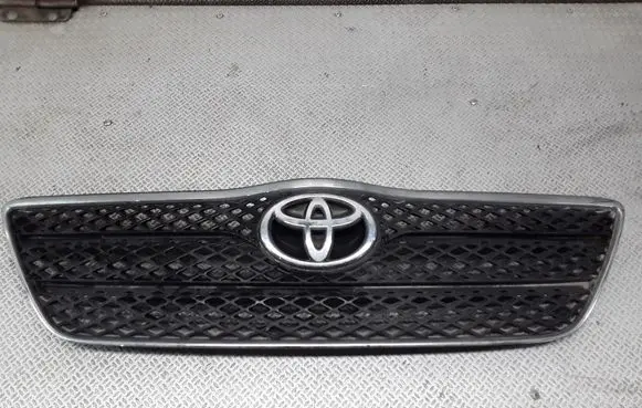 Toyota Corolla E120 E130 Front bumper upper radiator grill 5311402010