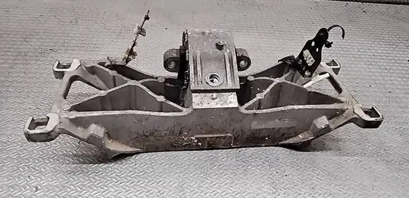 Jaguar XF X250 Gearbox mounting bracket 6W936A026A