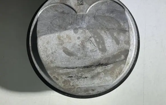 Piston
