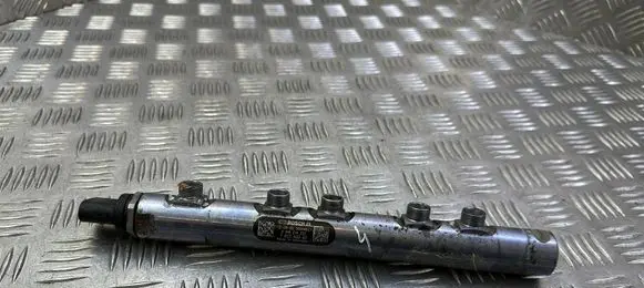 Mini Cooper Countryman R60 Fuel main line pipe 782346002 0445214237