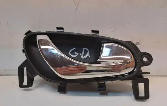 Nissan Qashqai Rear door interior handle 806704EA