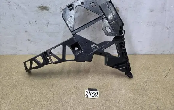 Mercedes-Benz ML AMG W166 Rear bumper mounting bracket A1668851221