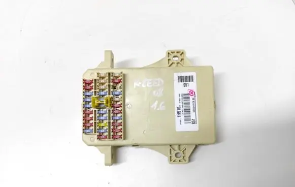 KIA Ceed Fuse module 919502H500 91950 1H510