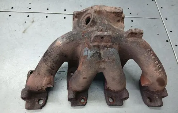 Opel Astra F Exhaust manifold