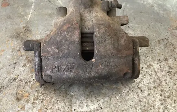 Volkswagen Sharan Front brake caliper