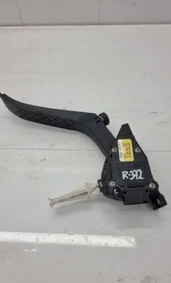 Audi Q7 4L Accelerator throttle pedal 7L0723507