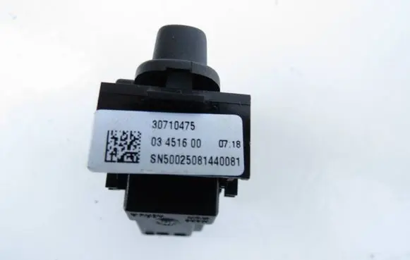 Volvo V70 Central locking switch button 30710475 03451600 SN50025081440081