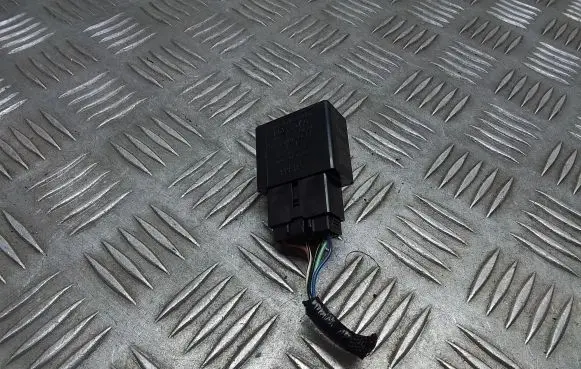 Lexus ES 250 - 300 - 330 Other relay 895A147010 0618001011