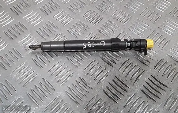Peugeot 508 Fuel injector 9686191080 EMBR00101D