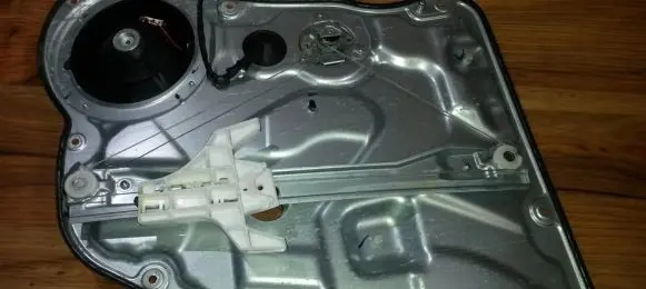KIA Ceed Sliding door window regulator with motor