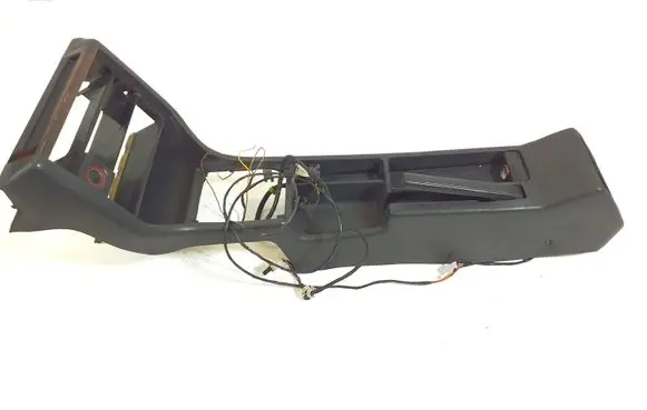 Audi V8 Center console
