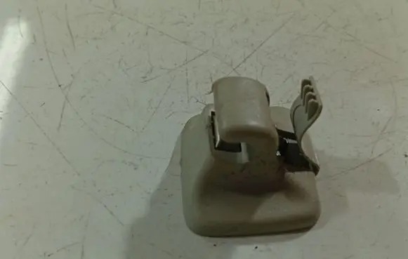 Volkswagen PASSAT B6 Sun visor clip/hook/bracket 1K0857561B