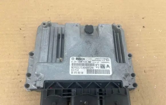 Citroen DS3 Engine control unit/module 9807885980 0281030546 9666729580