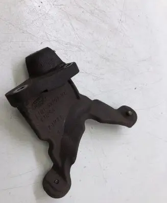 Ford Puma Muffler mount bracket/holder L1B15K291BC