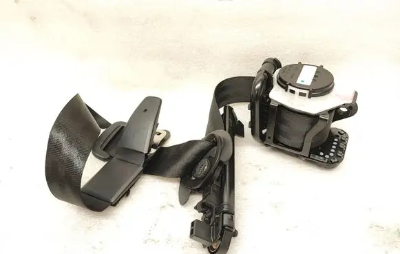Porsche Macan (95B) Front seatbelt 95B857706B