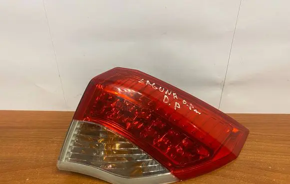 Renault Laguna III Rear/tail lights 265500001R